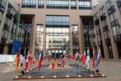 EU-Kommission winkt Linkedin-Microsoft-Fusion durch