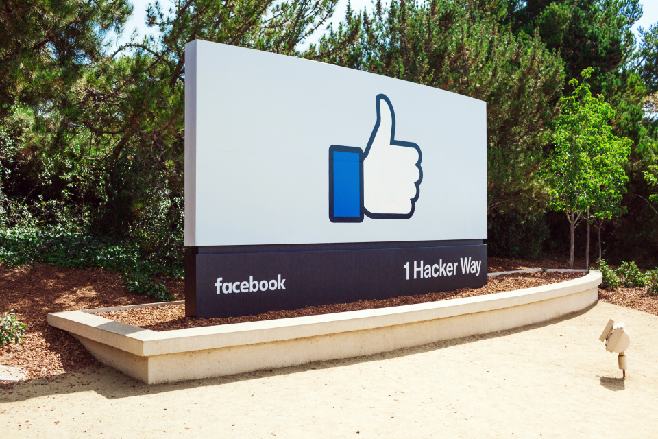 Facebook kauft Aktien zurück